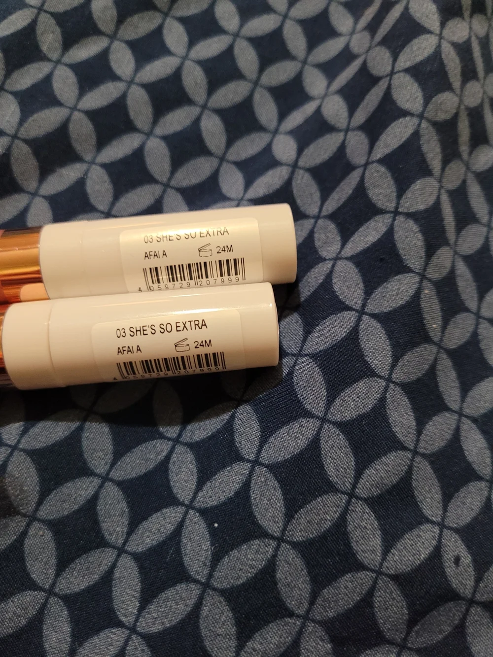 Essence Plumping Lip Gloss Duo - Rose Bronze Shades 03 Shes So Extra BNWOB